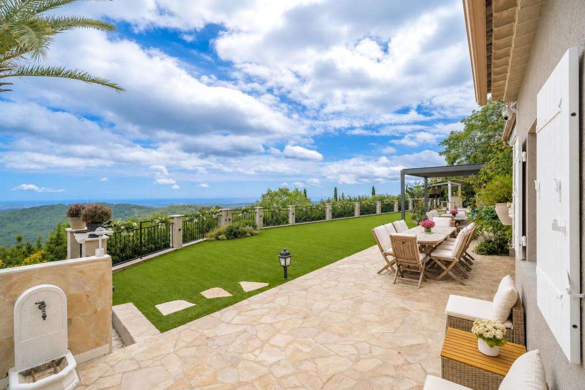 Maison de 6 pièces de 256 m² à Le Bar-sur-Loup - photo 28