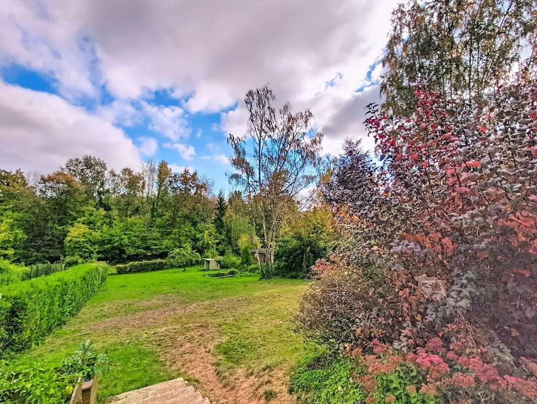 Maison à PIERREFONDS