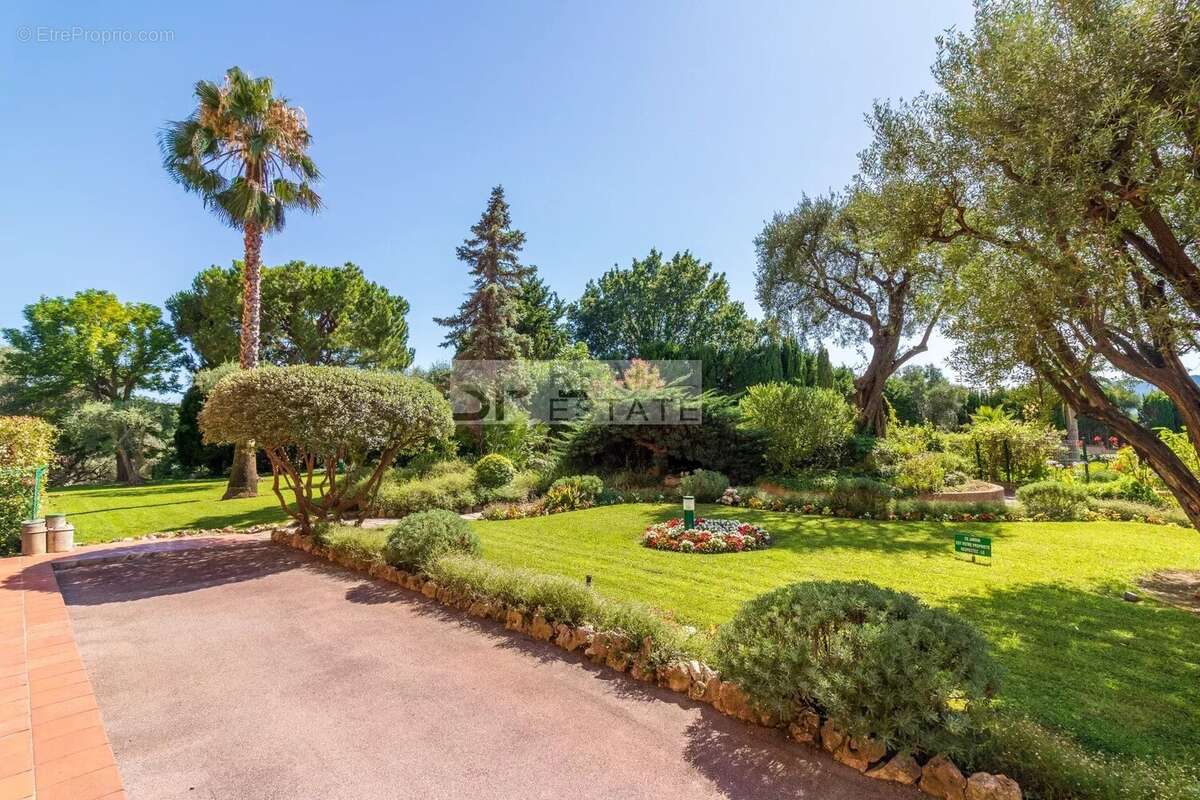 Appartement à LE CANNET