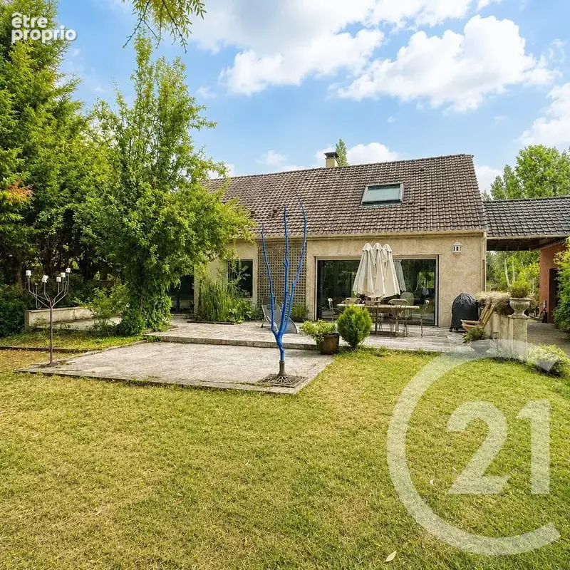 Maison 249 m² à Breval  - photo 2