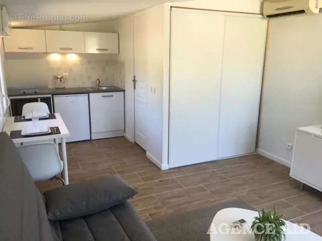 Maison à CUGES-LES-PINS