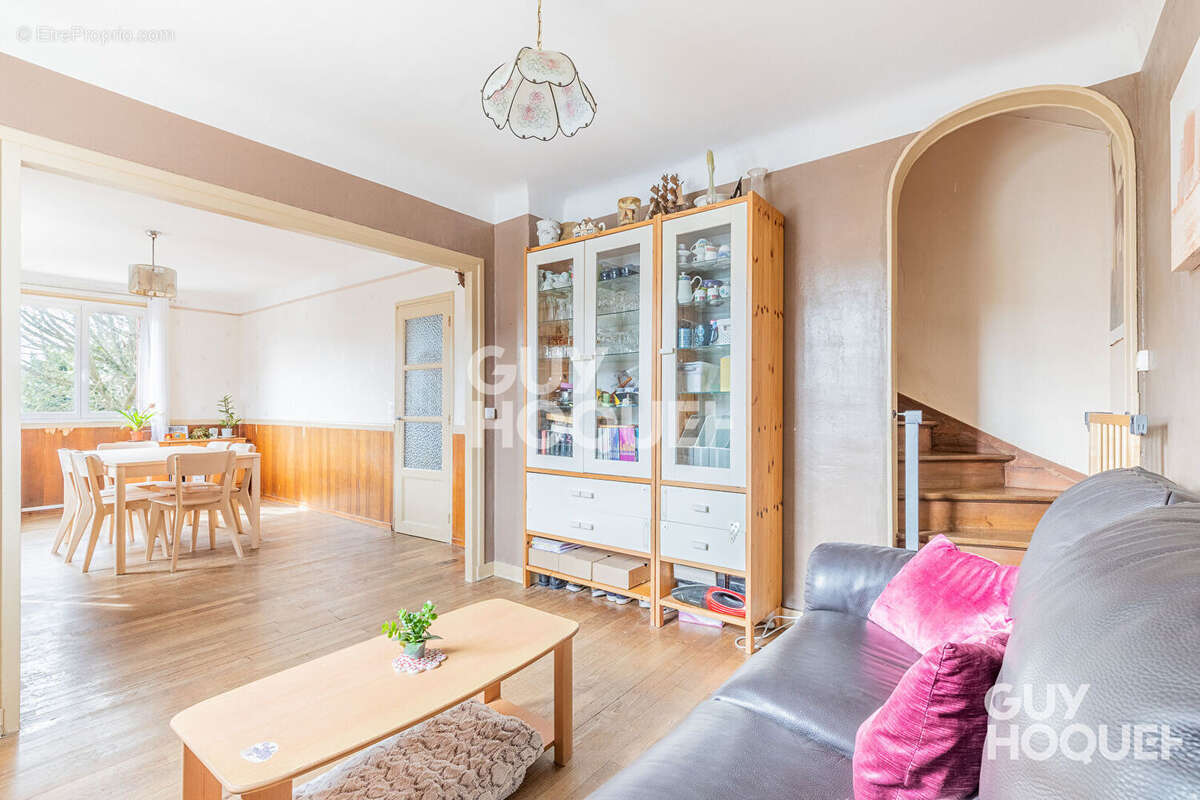 Maison à SAVIGNY-SUR-ORGE