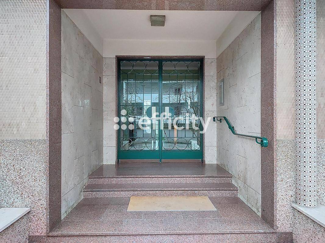 Appartement à NOGENT-SUR-MARNE