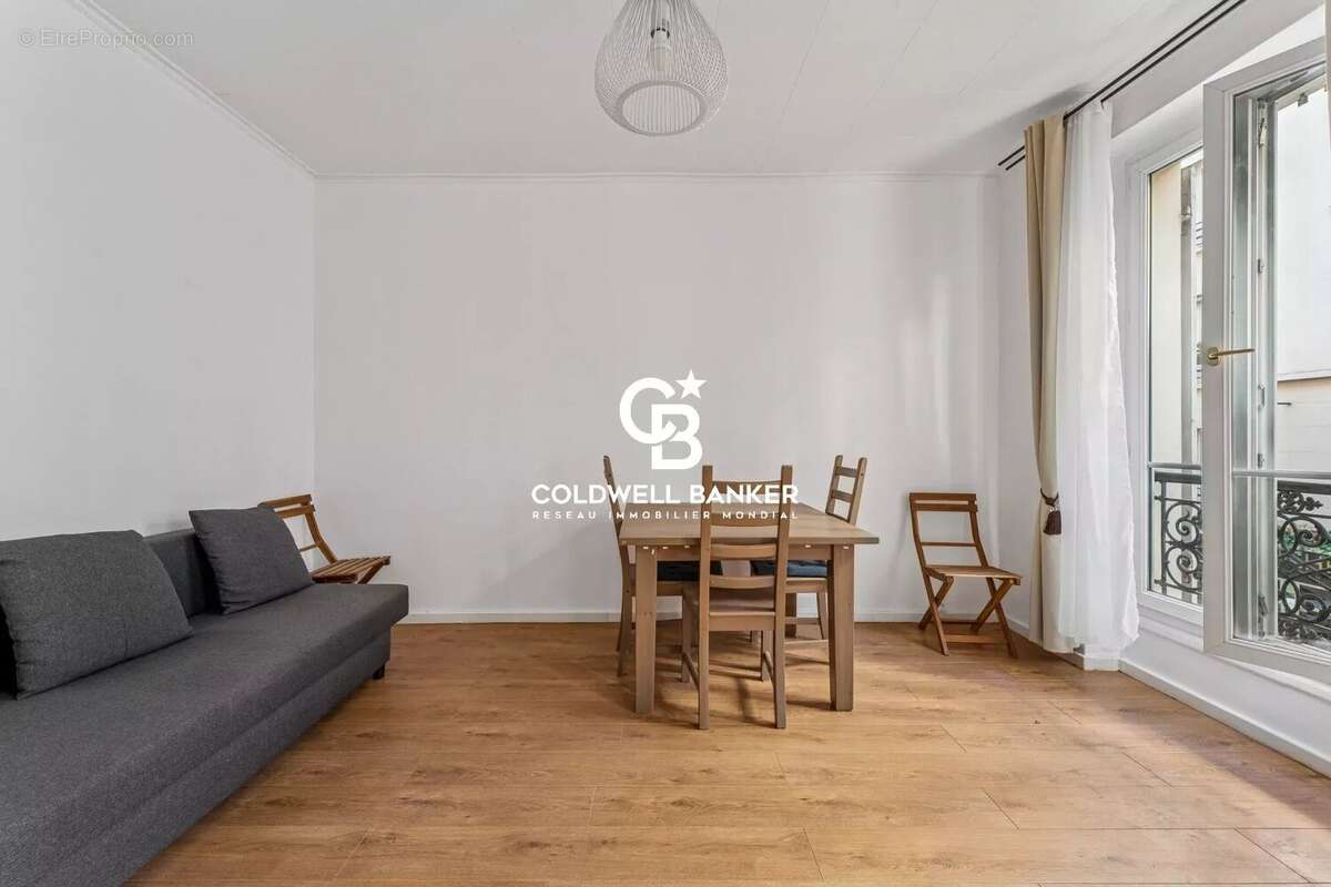 Appartement à PARIS-17E