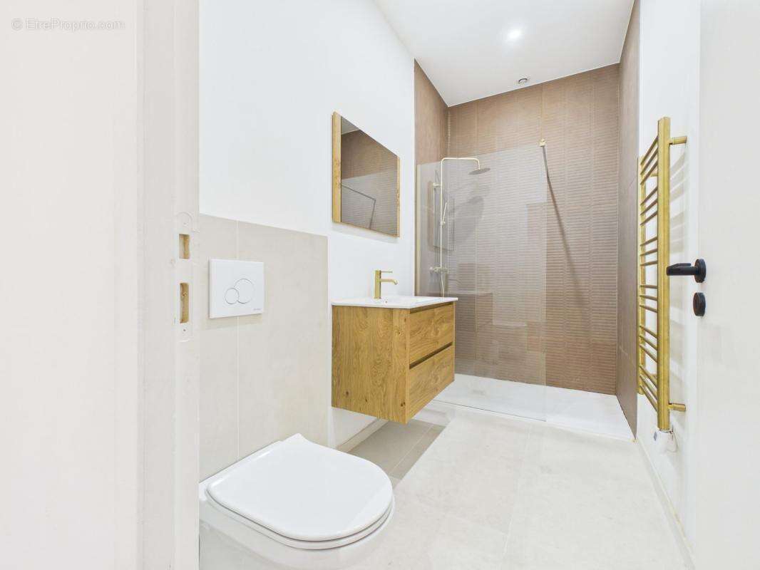 A vendre appartement f3 proche cours napoleon - photo 10