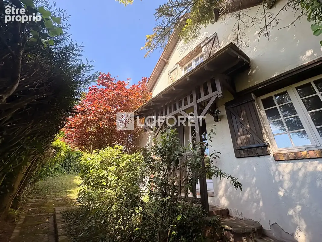 Maison à MEZY-SUR-SEINE