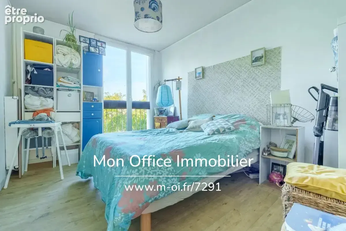 Référence : 7291-MCO - Appartement 4 pièces avec terrasse au 2 ème étage avec terrasse cave  et place de parking privative - photo 7