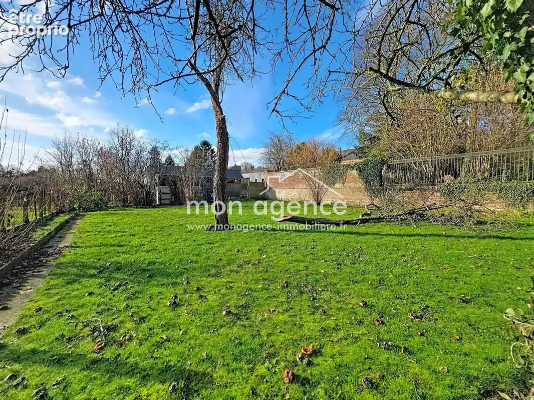 Une maison familiale en plein centre-bourg - photo 14