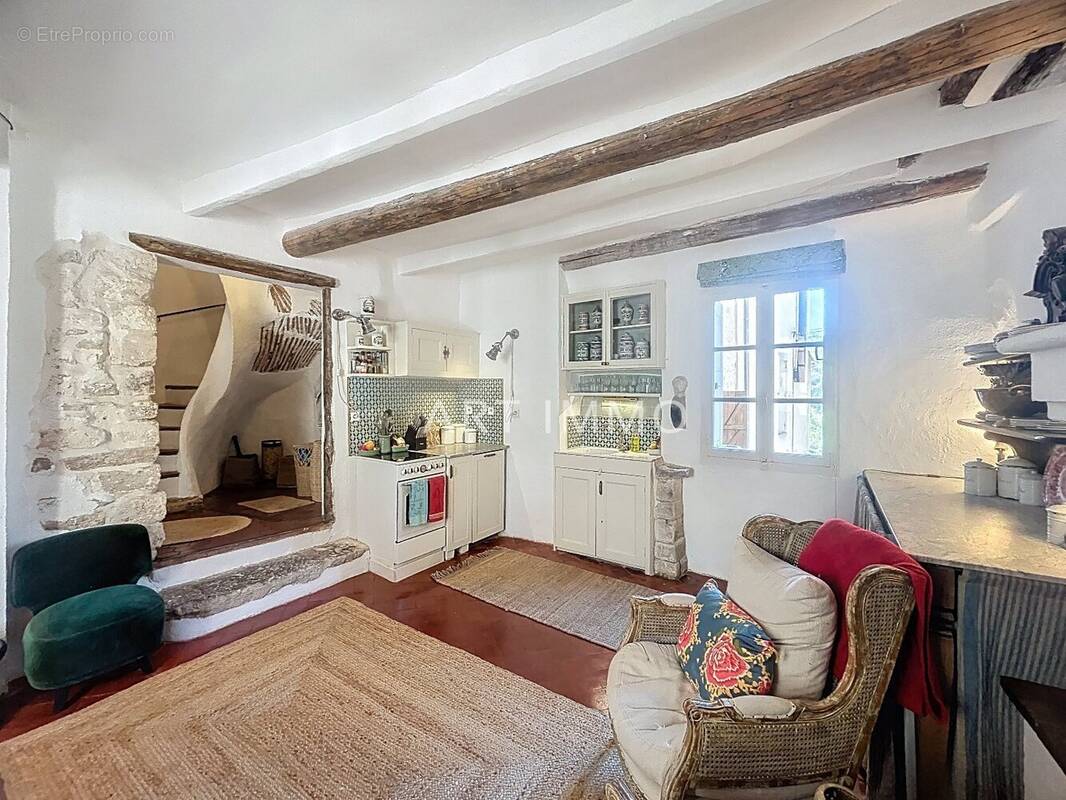 Maison à BONNIEUX