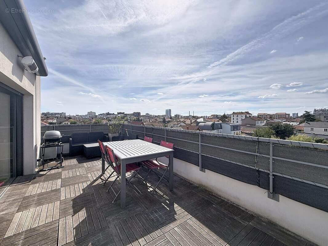 Appartement à MAISONS-ALFORT