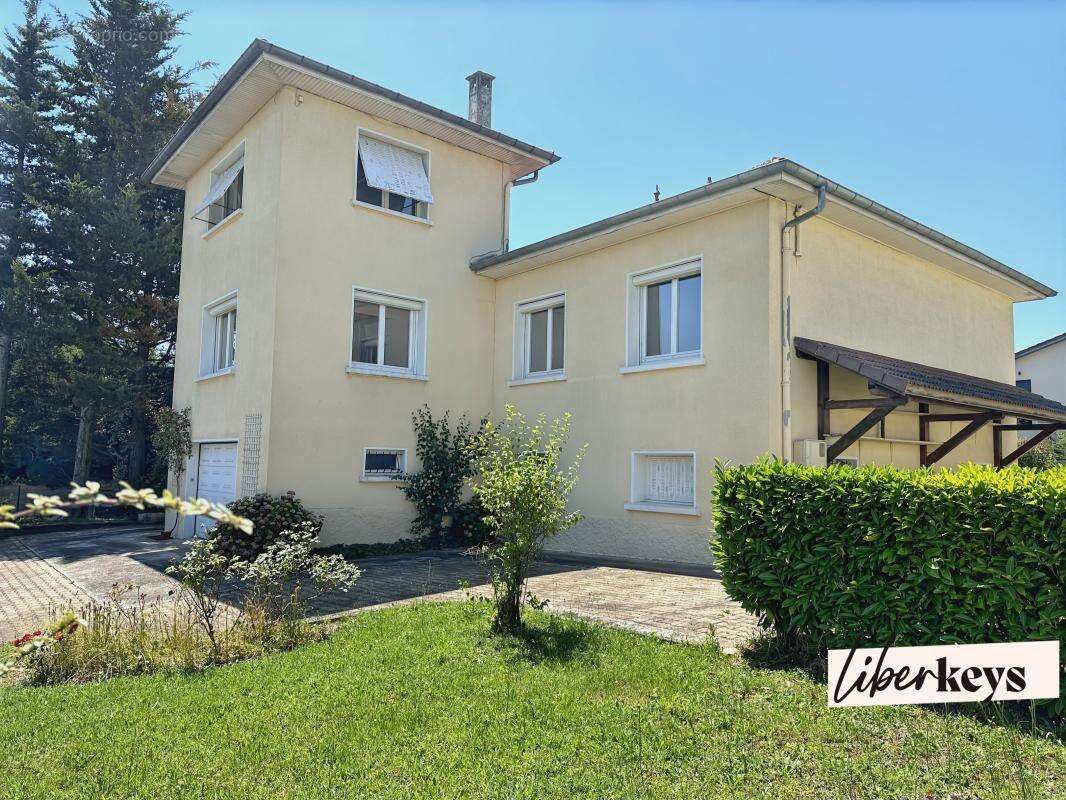 Maison familiale de 8 pièces – 186 m² – Terrain de 1 274 m² – Charly - photo 13