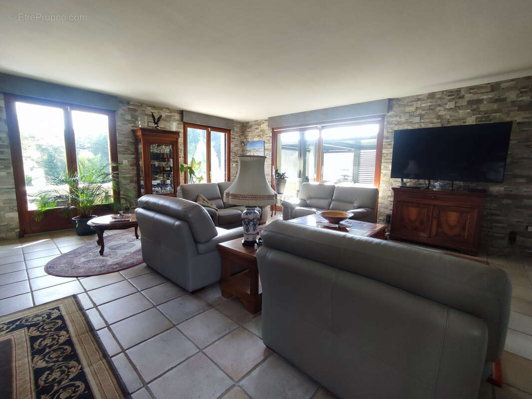 Maison à SAINT-ALYRE-D'ARLANC