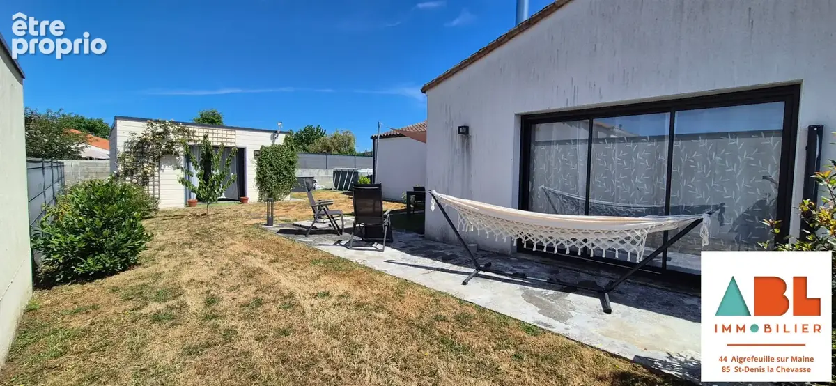 Maison familiale de plain-pied 133 m² Saint-Georges-de-Montaigu - photo 7
