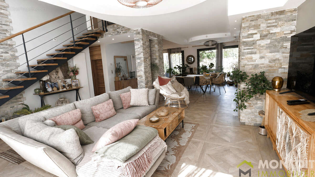 Maison à THIAIS