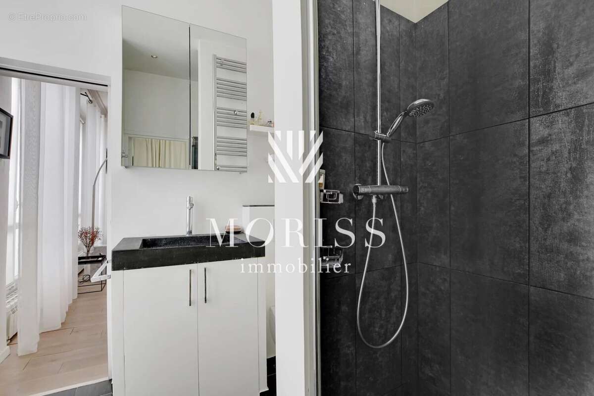 Appartement à PARIS-3E