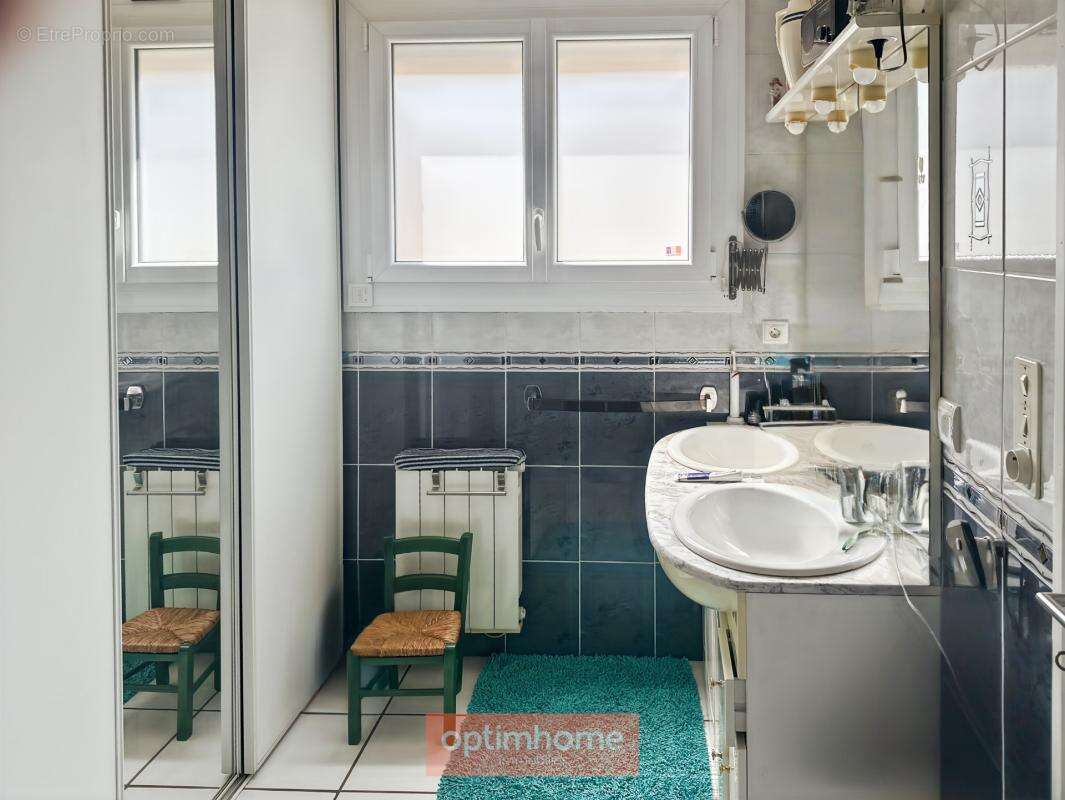 Maison plain-pied 125 M2 habitables, sur sous sol total, proximité tous commerces - photo 19
