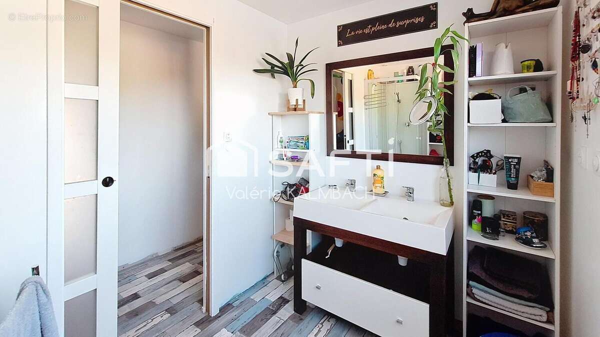 Maison 150 m² à Brizambourg  - photo 5