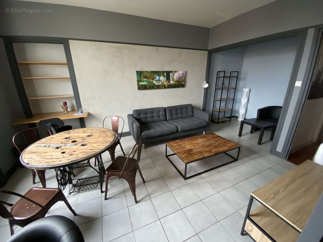 Appartement à SAINT-ETIENNE