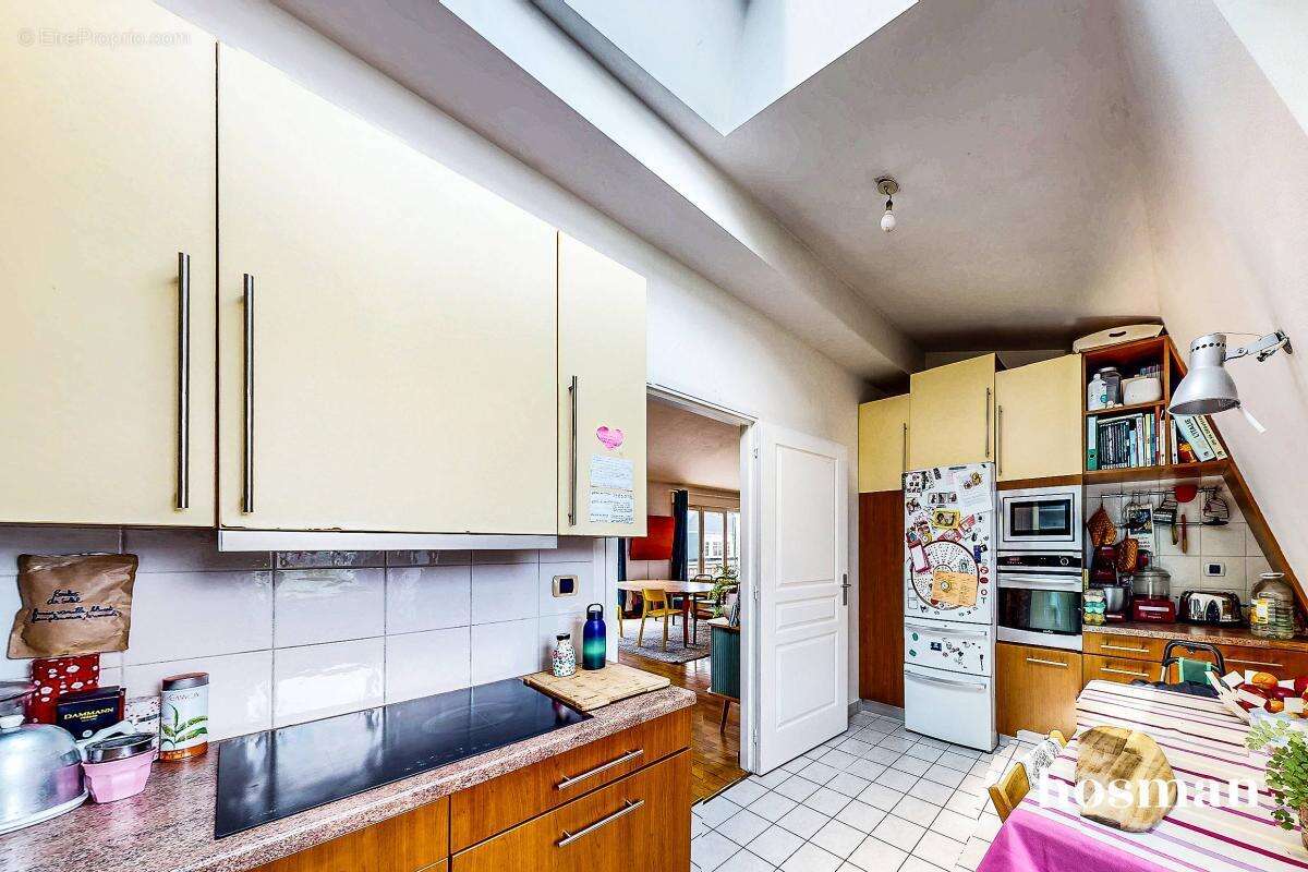 Appartement à LES LILAS