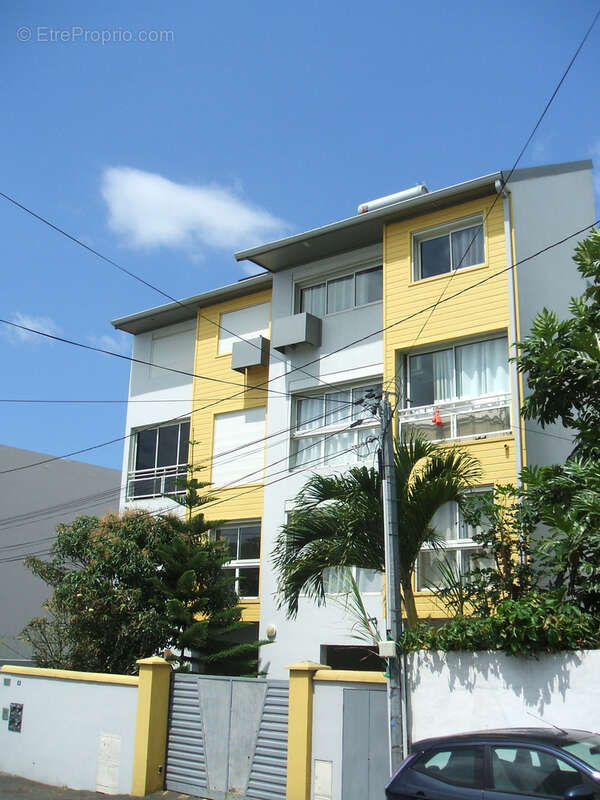 Appartement à SAINT-DENIS