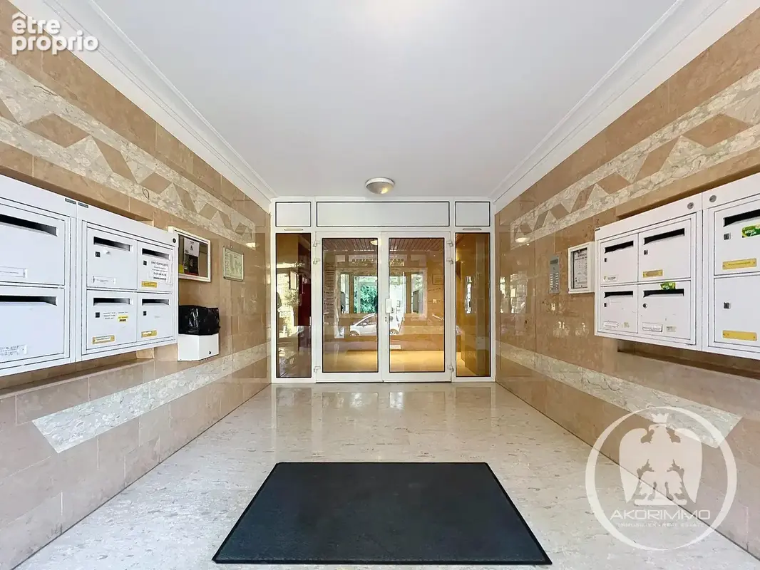 Local commercial - draguignan - 129m2 - belle opportunité - photo 3