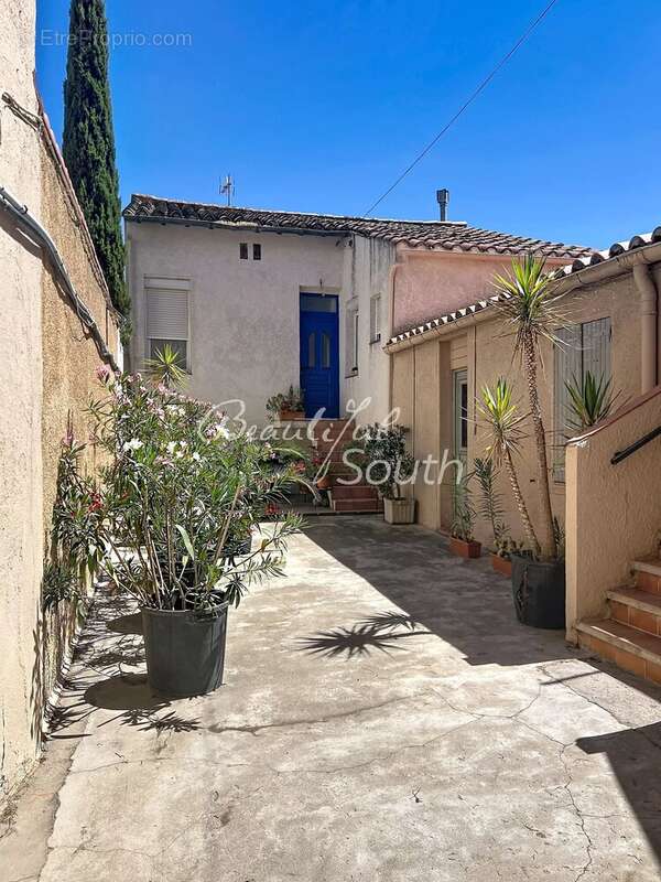 Maison avec jardin luxuriant de 185 m² en plein cœur de ville, perpignan - photo 12