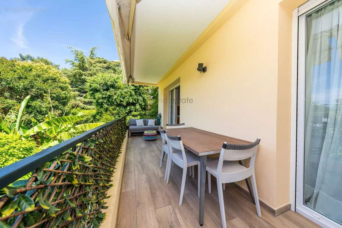 Appartement à CANNES