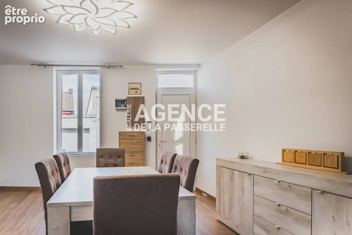 Maison rénovée de 118m2, 4 chambres, jardin et piscine. - photo 8