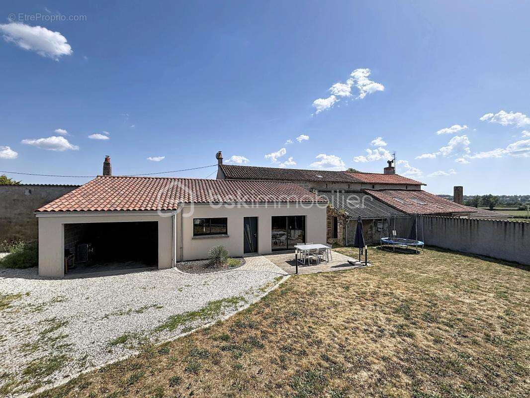 Maison à BRESSUIRE