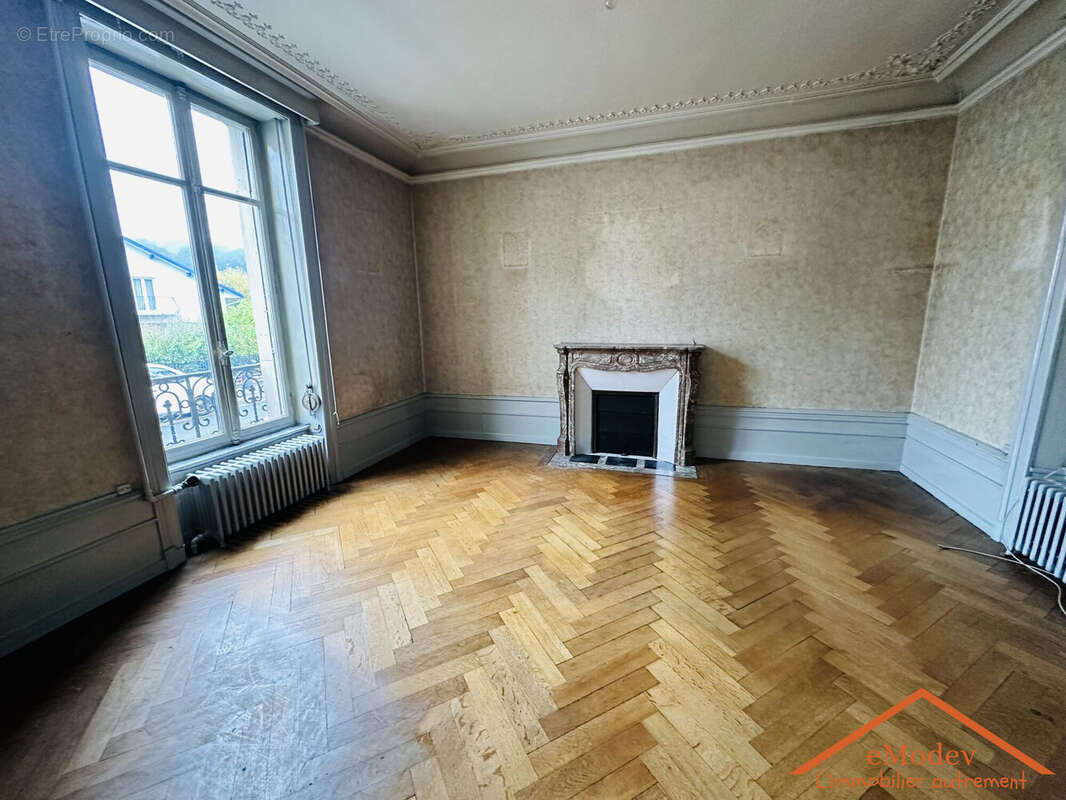 Maison à REMIREMONT