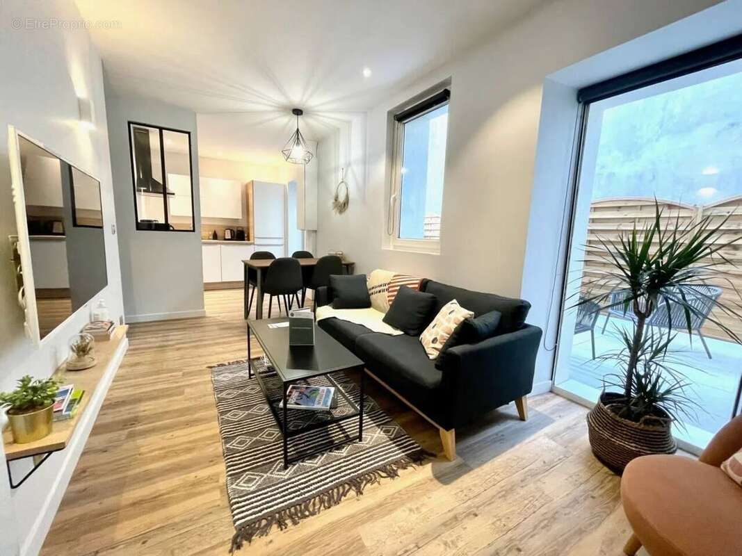 Appartement à AIX-LES-BAINS