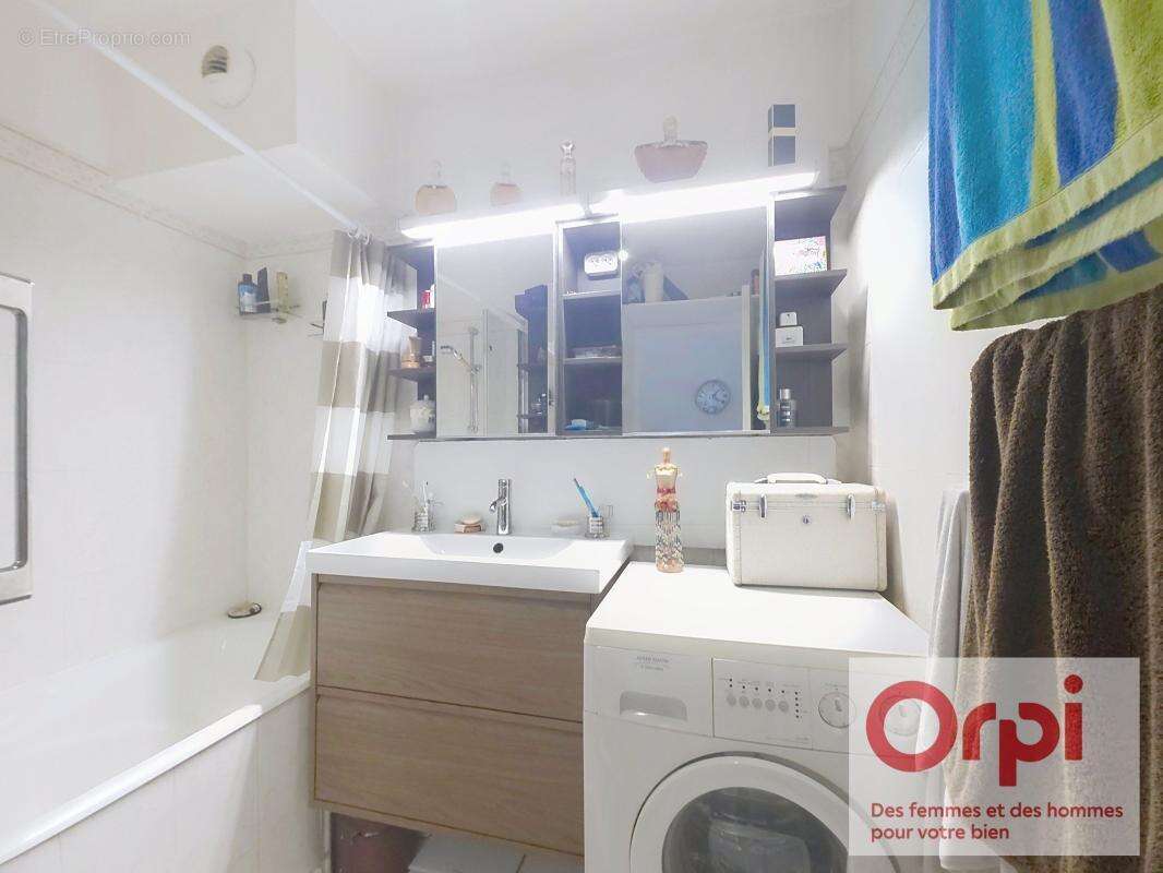 Appartement à ISSY-LES-MOULINEAUX