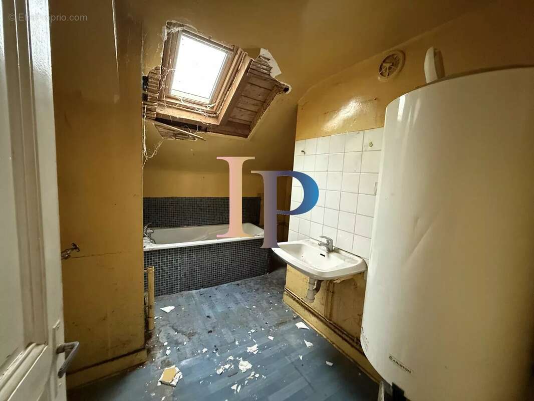 Maison au centre de charlieu - photo 23