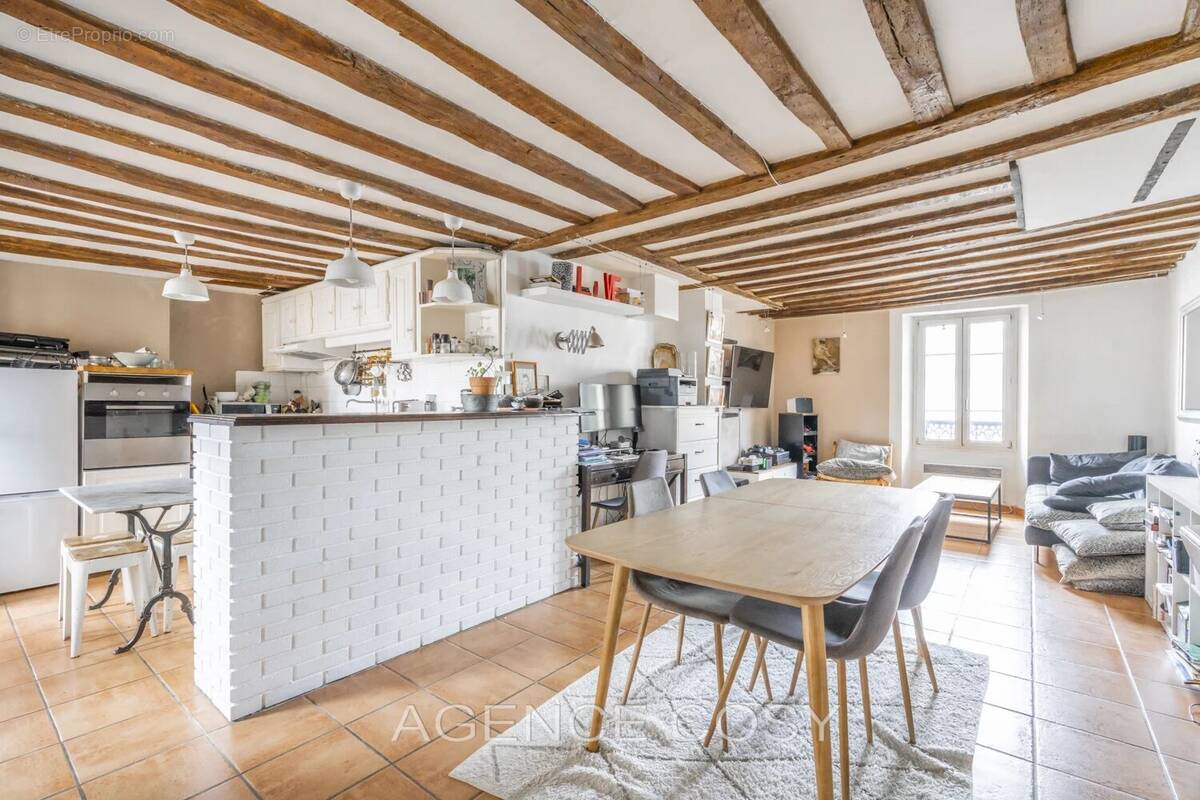 Appartement à VERSAILLES