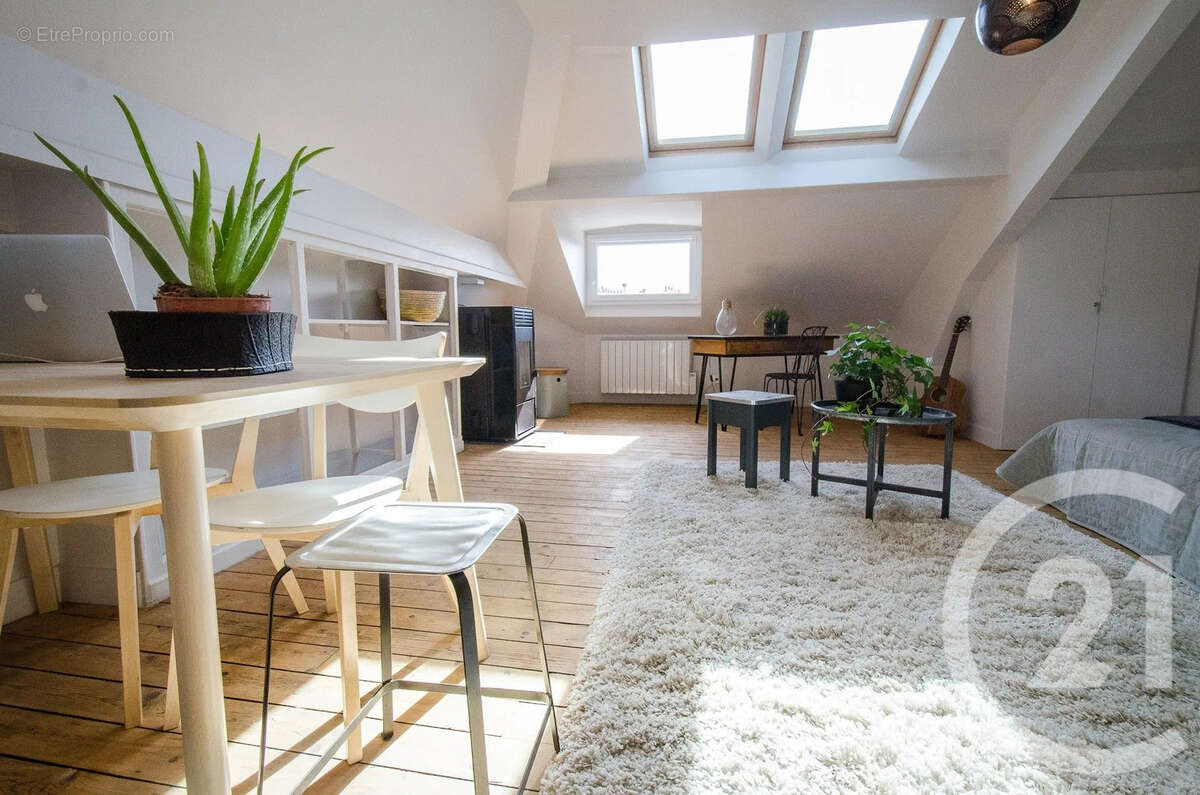 Appartement à PARIS-12E