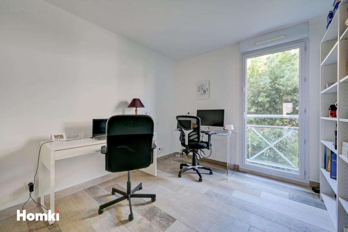 Appartement à MARSEILLE-9E