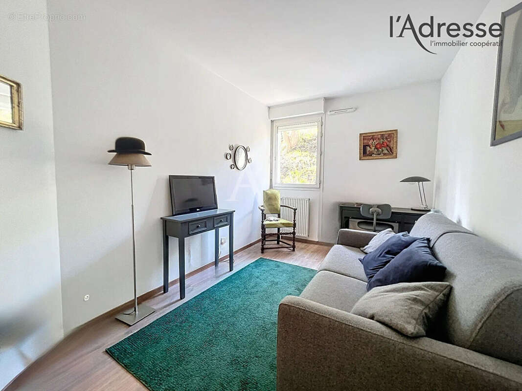 Appartement à SURESNES