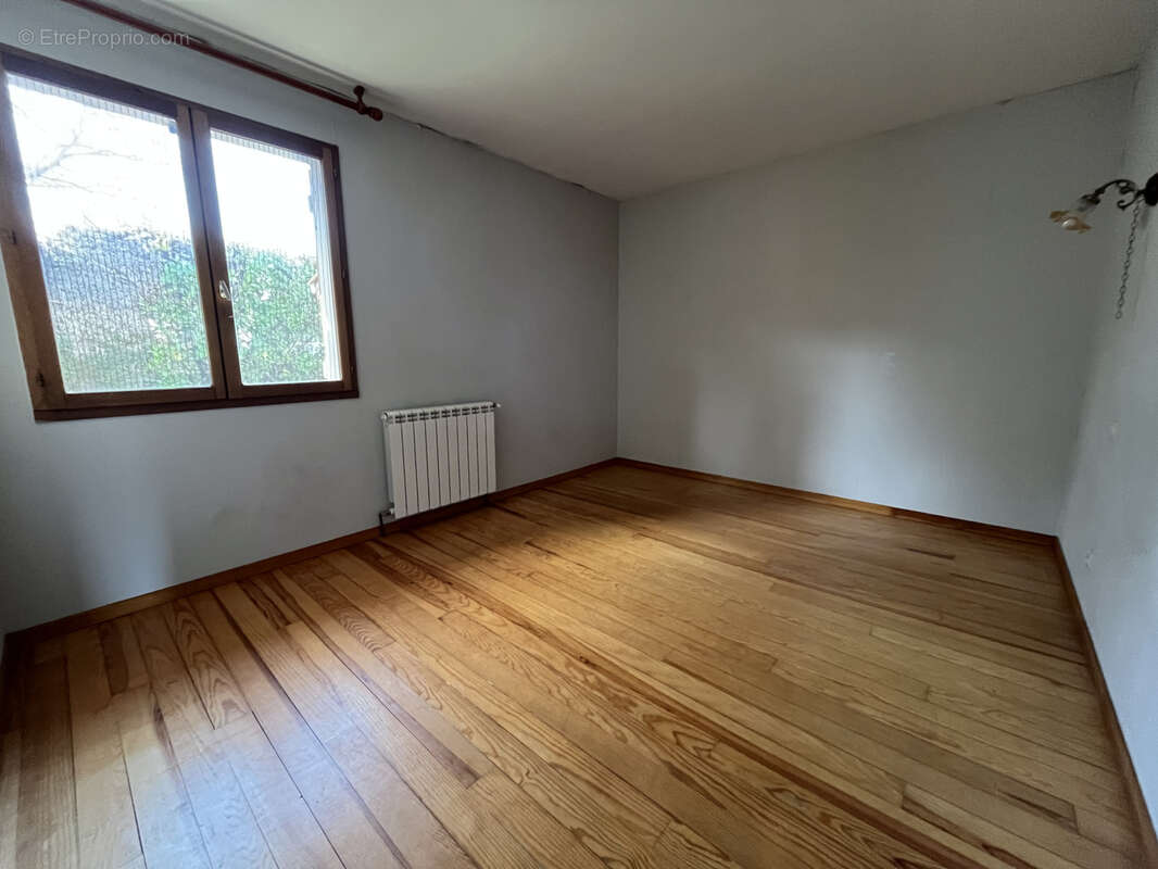 Maison à BENAGUES