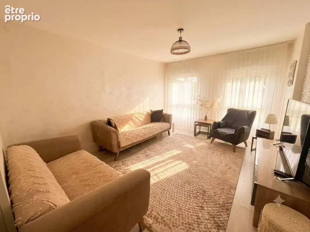 Appartement T3 de 73 m² rénové avec jardin privatif et balcon - photo 2