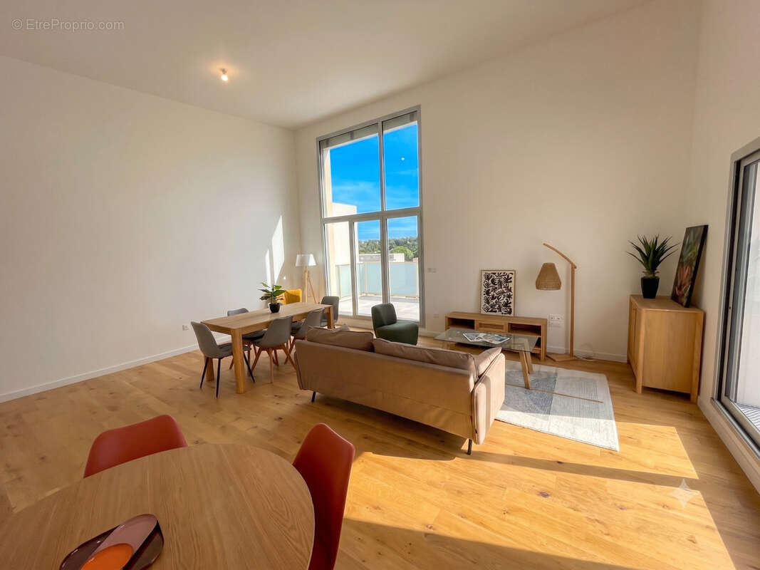 Appartement à AUZEVILLE-TOLOSANE