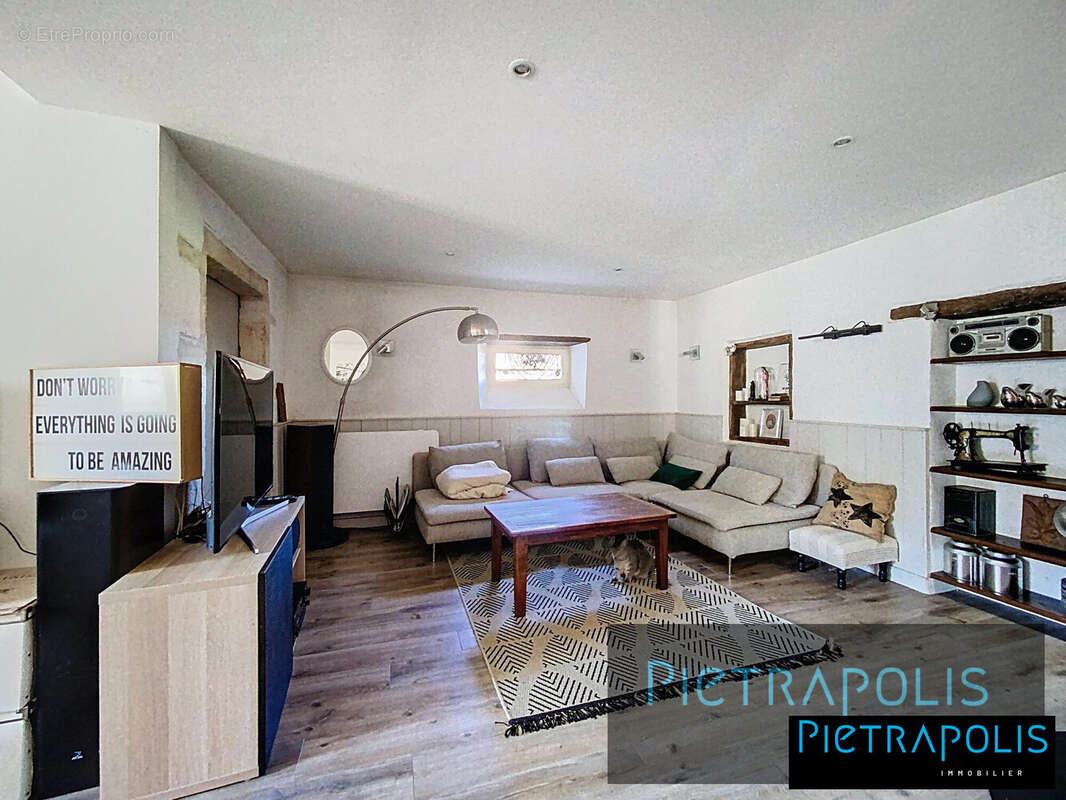 Maison à SAINT-GEORGES-DE-RENEINS