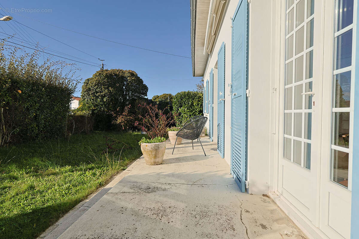 Maison à VAUX-SUR-MER