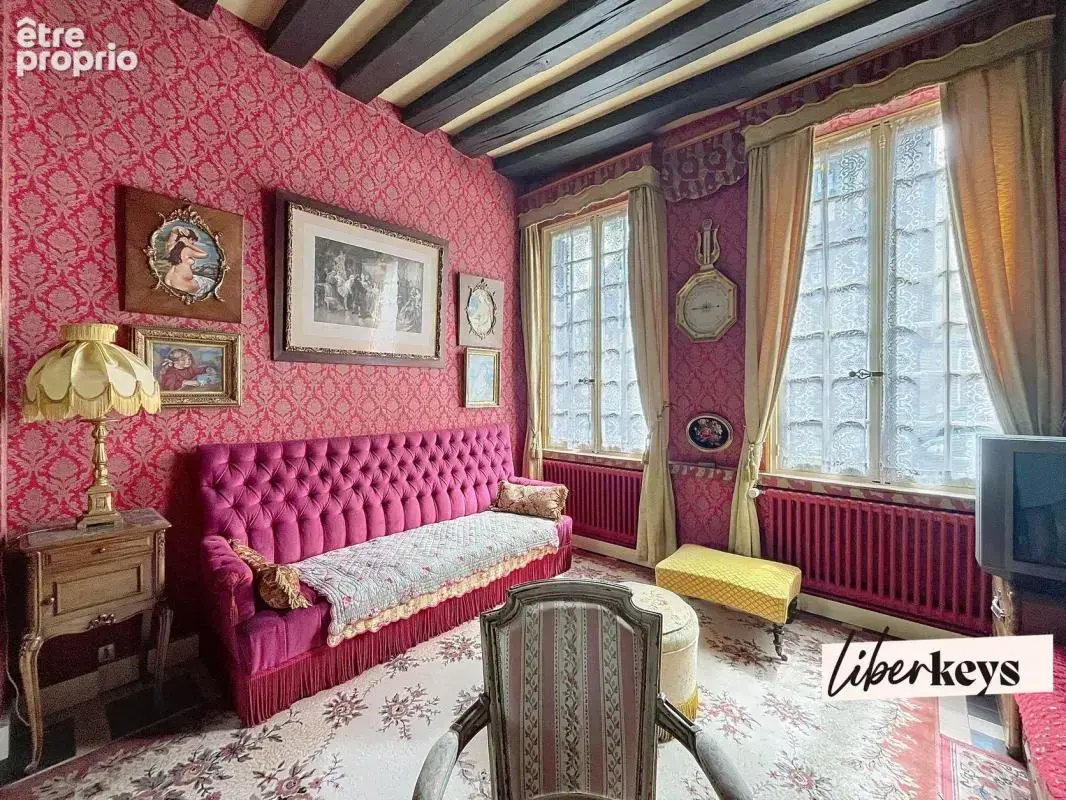 Rare à Verneuil-sur-Avre : demeure historique et jardin de 1 560 m² - photo 11