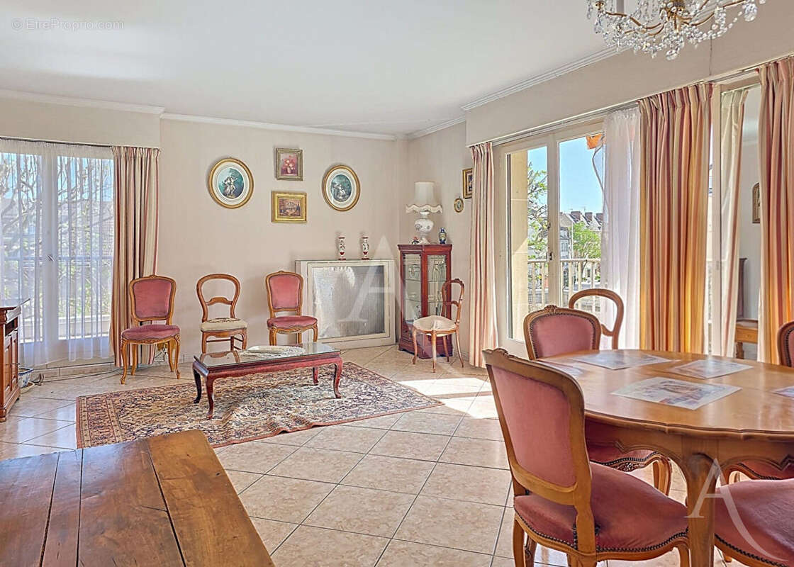 Appartement à MANTES-LA-JOLIE