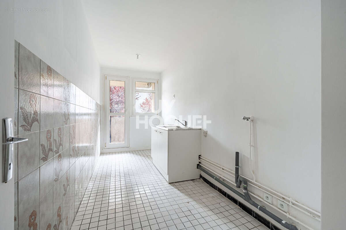 Appartement à VILLENEUVE-LA-GARENNE