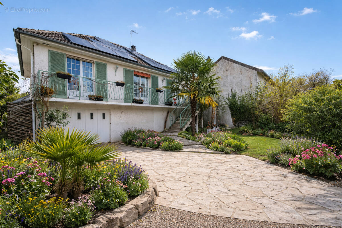 Maison à MAISONS-LAFFITTE
