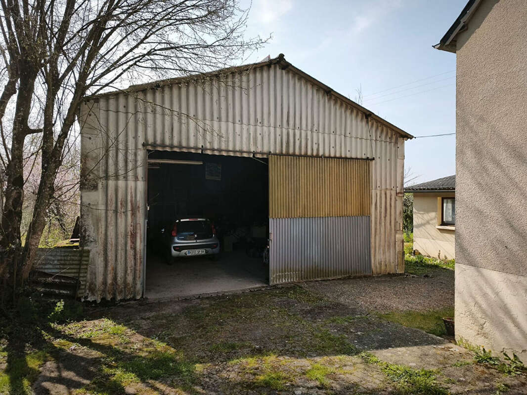 Maison à SAINT-BENIN-D'AZY