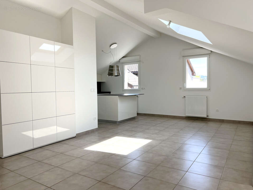 Appartement à VILLE-LA-GRAND