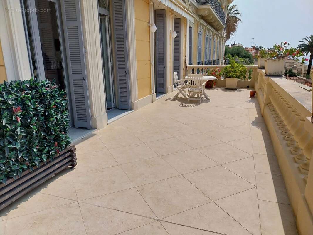 Appartement à MENTON