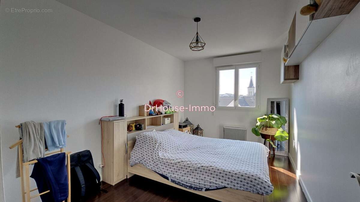 Appartement à EMERAINVILLE